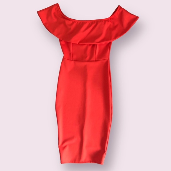 Red Off the Shoulder Room Service Midi Fitted Dress - Sz Small - Picture 1 of 5